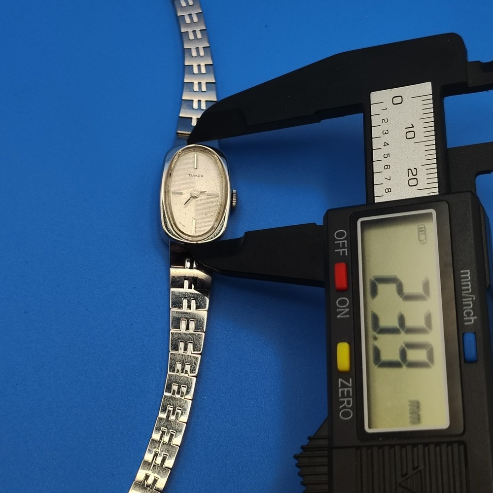 Vintage 1961 Timex 24mm Oval‎ Women's Mechanical Wind Watch Fully Restored Runs - Picture 9 of 9